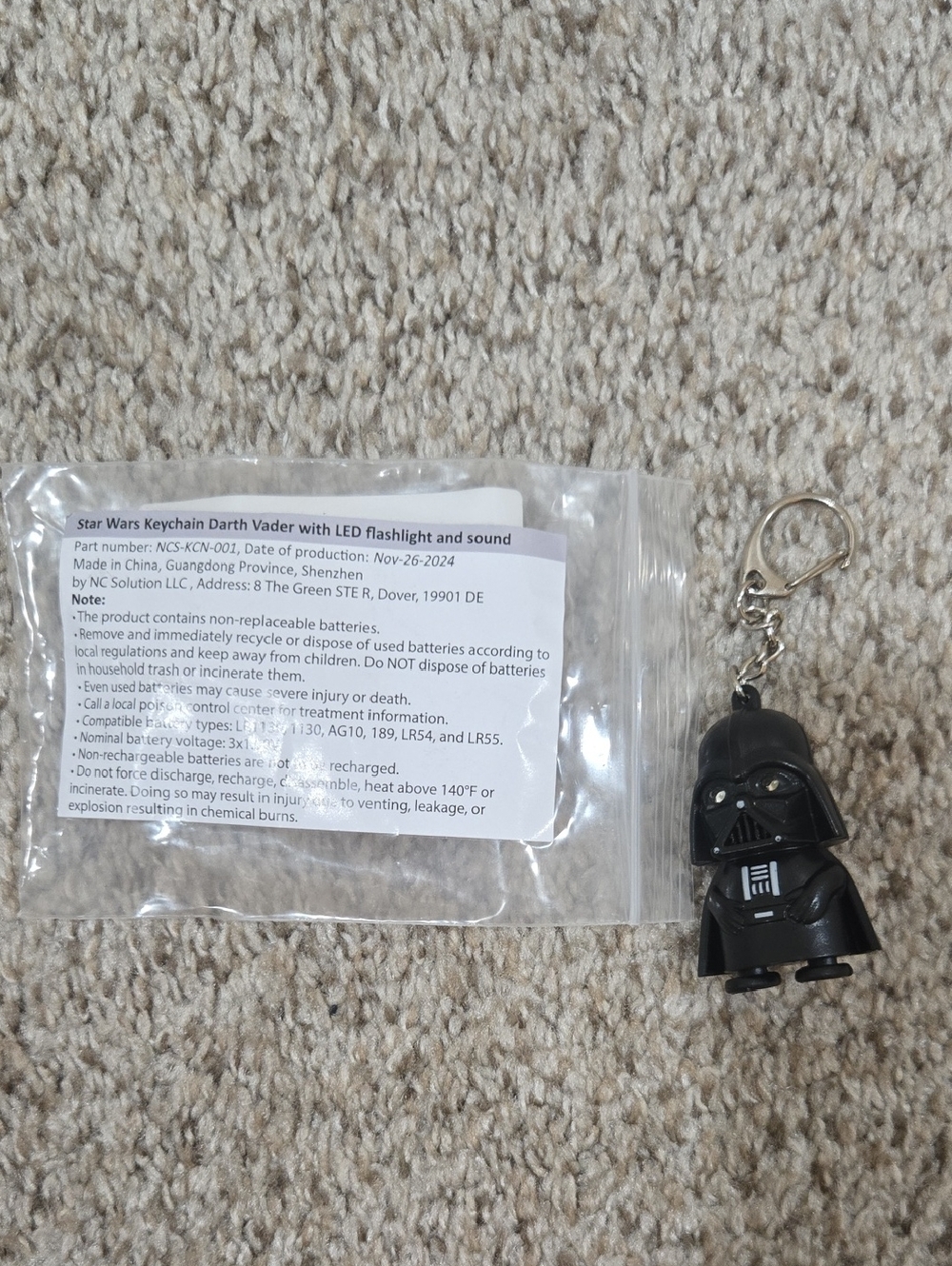 Star Wars Keychain Darth Vader With LED Flashlight And Sound - NWT